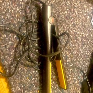 Chi flat iron lightly used